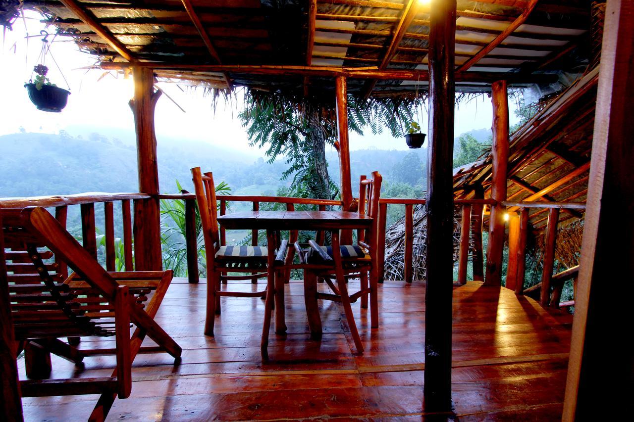 เอลลา แบมบู คาบานา Bed & Breakfast ภายนอก รูปภาพ