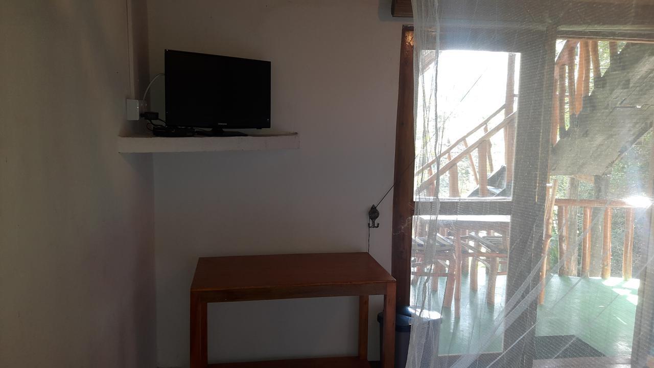 เอลลา แบมบู คาบานา Bed & Breakfast ภายนอก รูปภาพ
