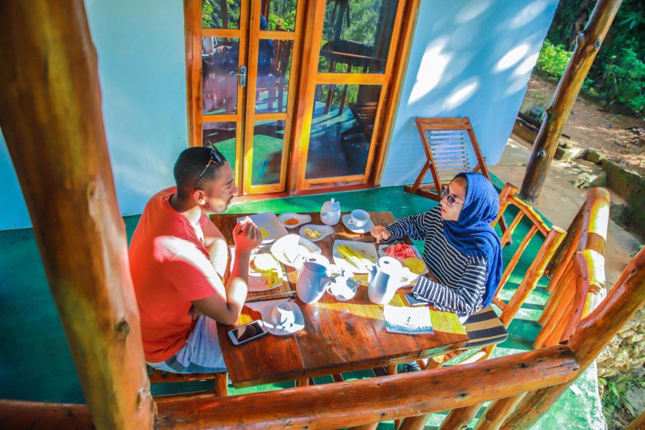 เอลลา แบมบู คาบานา Bed & Breakfast ภายนอก รูปภาพ